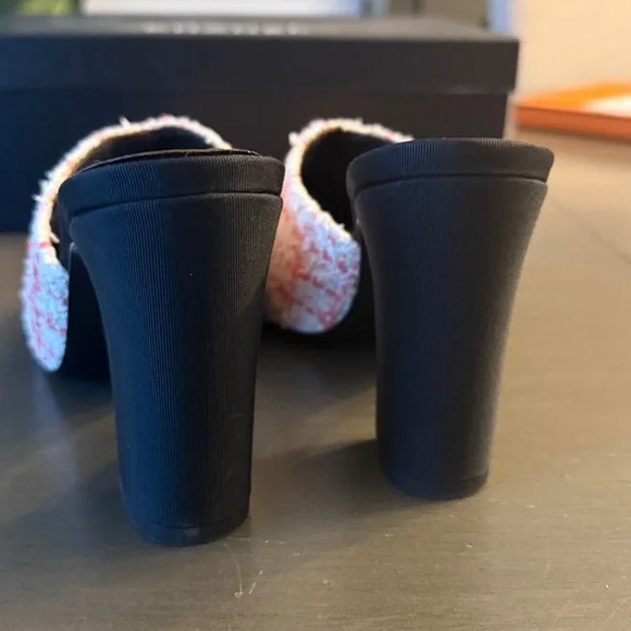 2024 CRUISE CHANEL PINK GLITTERED TWEED MULE 36 - Picture 7 of 13